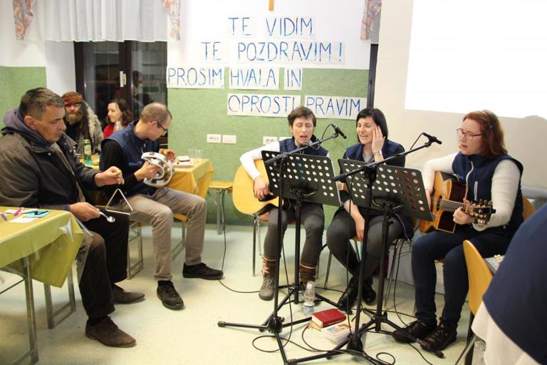 25. jubilejno silvestrovanje z brezdomnimi